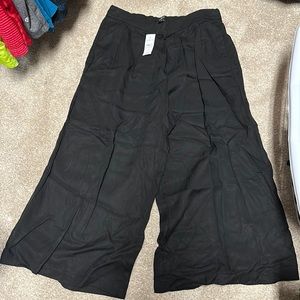 NWT Wide Leg Loft Linen-y Pants. Size M.